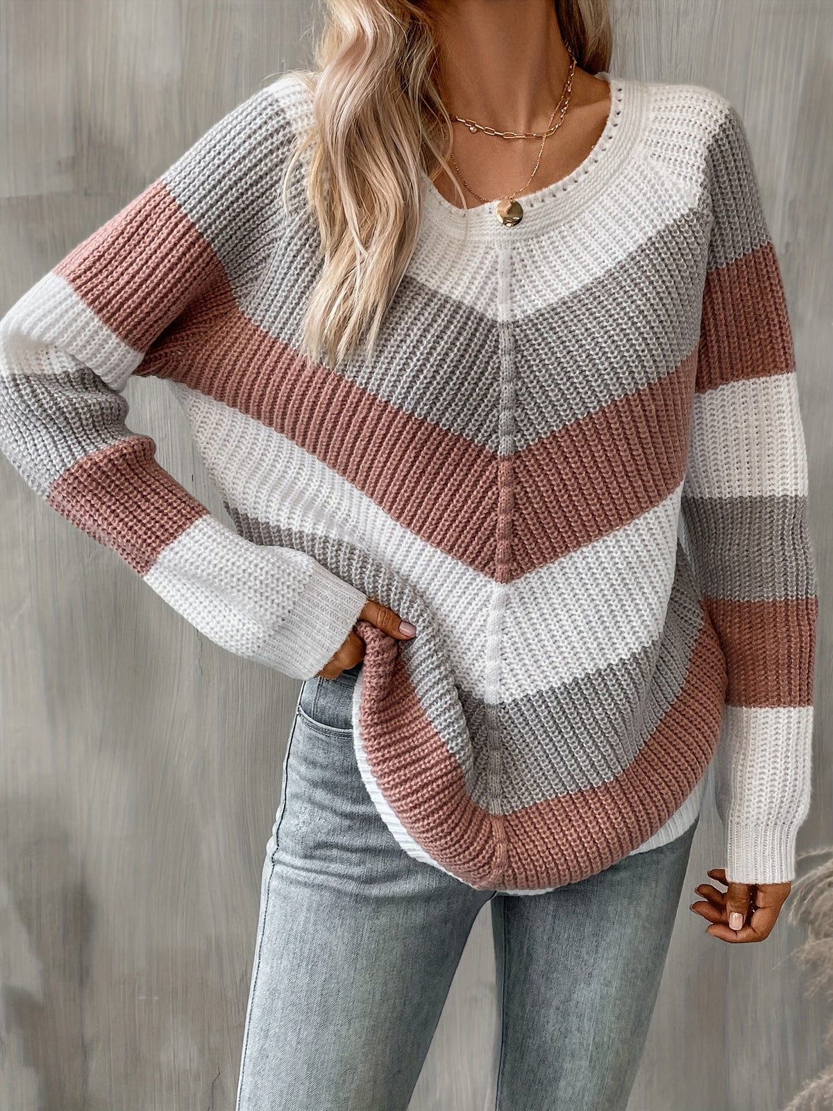 Women’s Colorblock Chevron Knit Sweater – Modern Cozy Style