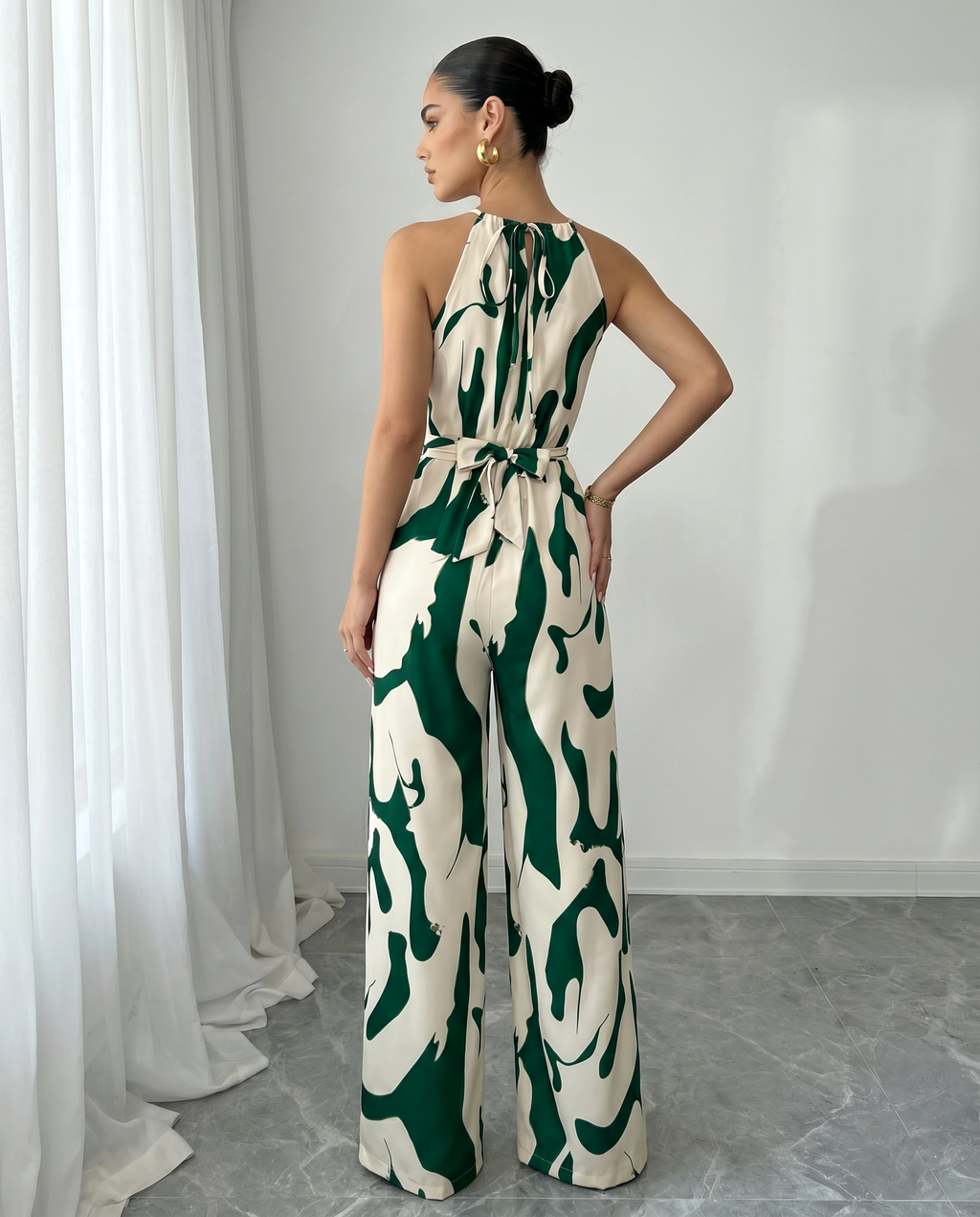 Women's Halter Neck Abstract Print Wide Leg Jumpsuit - Easy Dressy One Piece