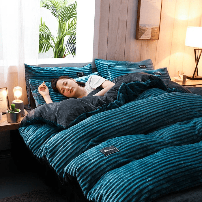 Cozy Thick Winter Bedding Set – Warm Plush Comfort
