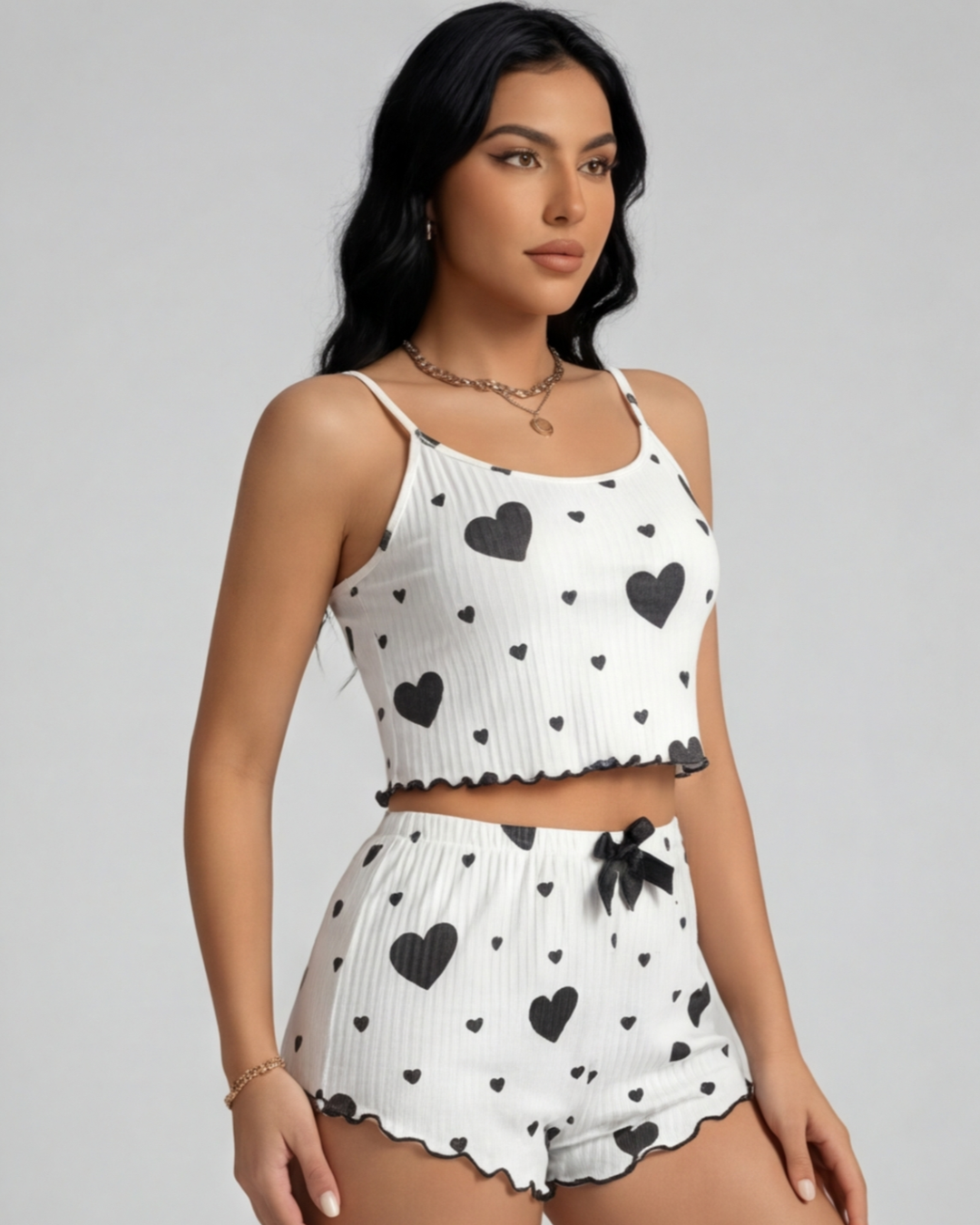 Women’s Stylish 2-Piece Heart Print Pajama Set – Comfy Top and Shorts Sleepwear