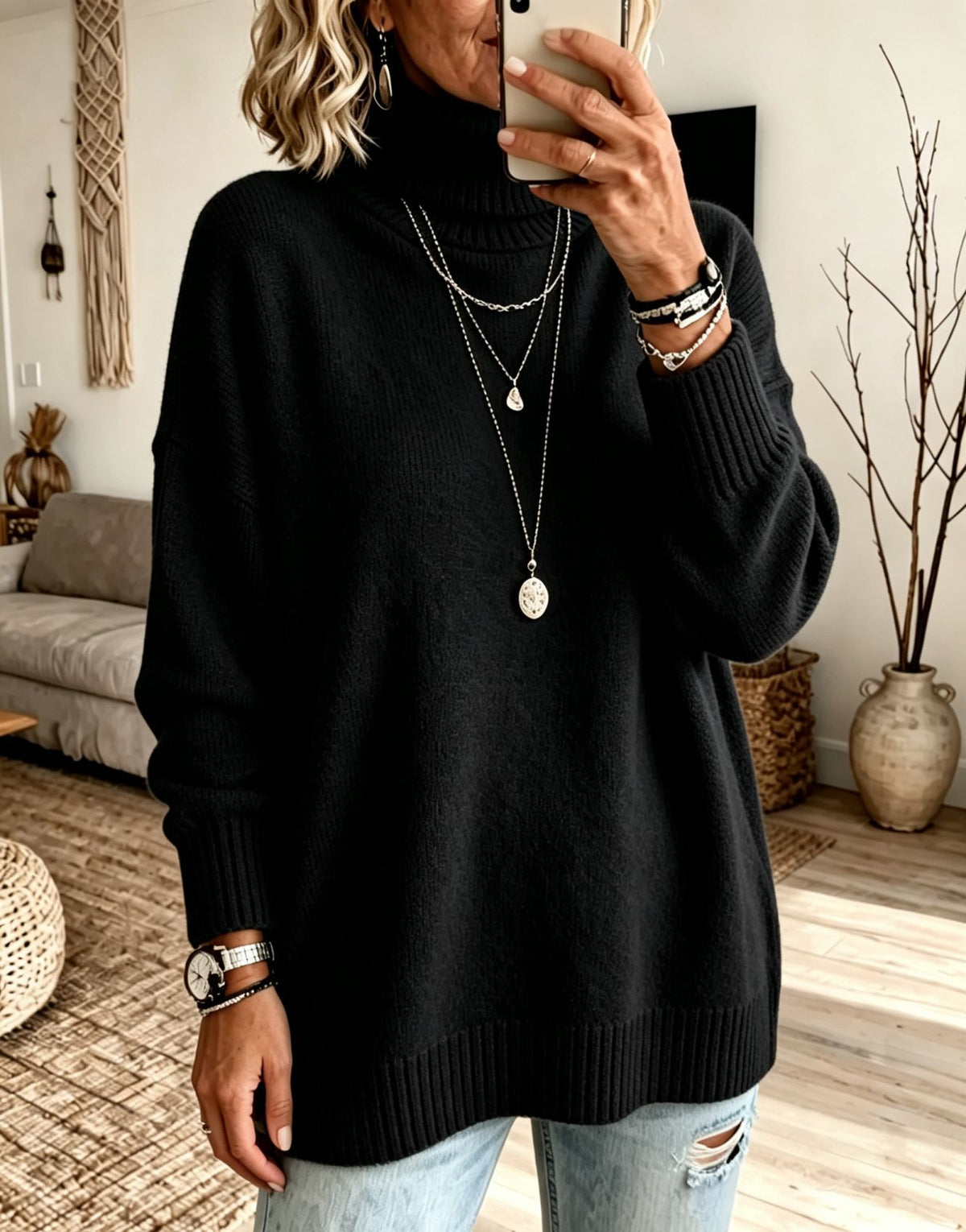 Loose-Fit Turtleneck Sweater - Soft and Trendy