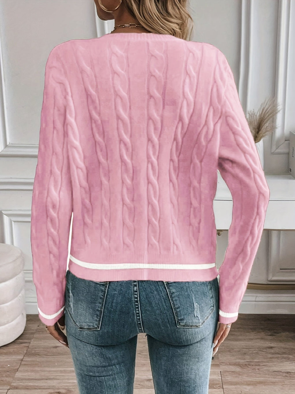 Women’s Cable Knit Cardigan – Refined Soft Layer