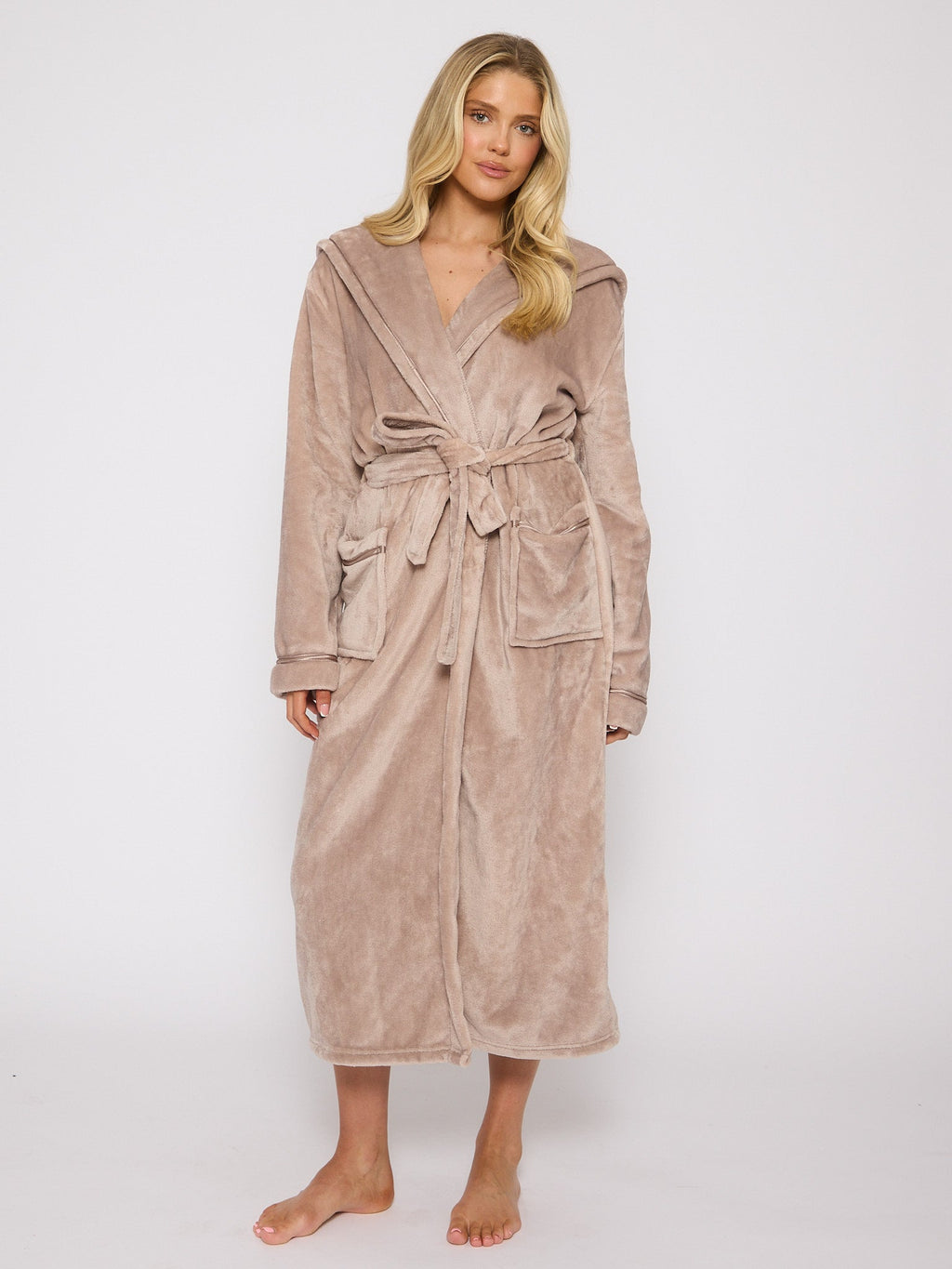 Women’s Soft Teddy Bathrobe – Cozy Tie-Belt Lounge Robe