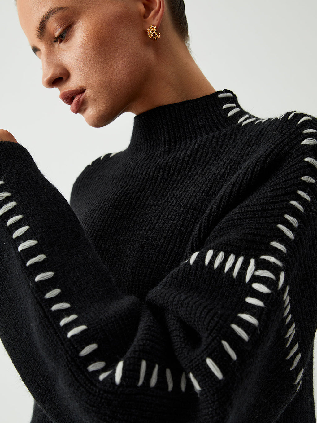Women’s Oversized Mock-Neck Sweater – Cozy Stylish Knit Top