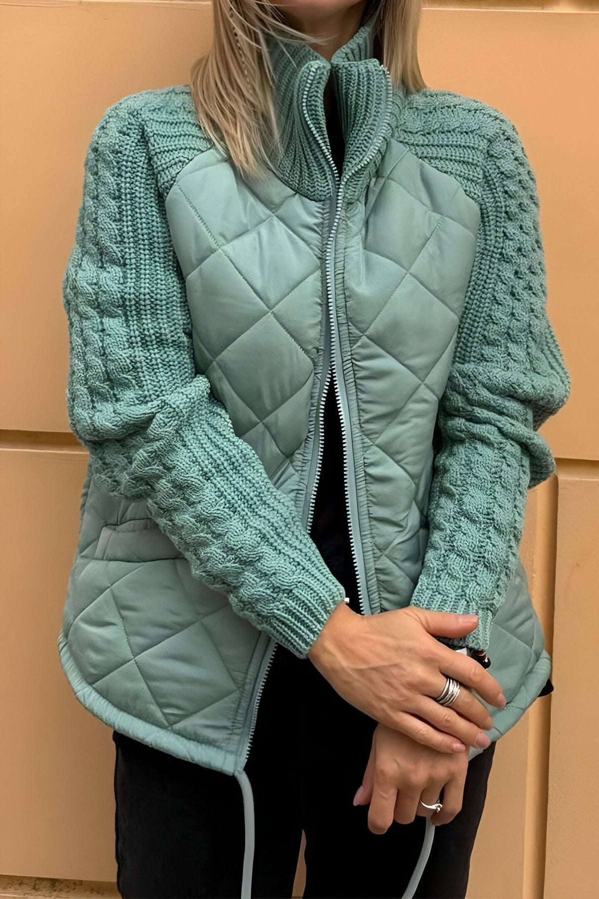 Women’s Mixed-Knit Zip-Up Jacket – Stylish Textured Casual Layering Style