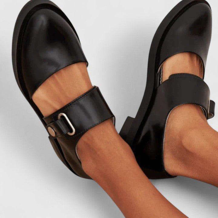 Women's Mary Jane Flats - Chunky Sole Buckle Round Toe Shoes
