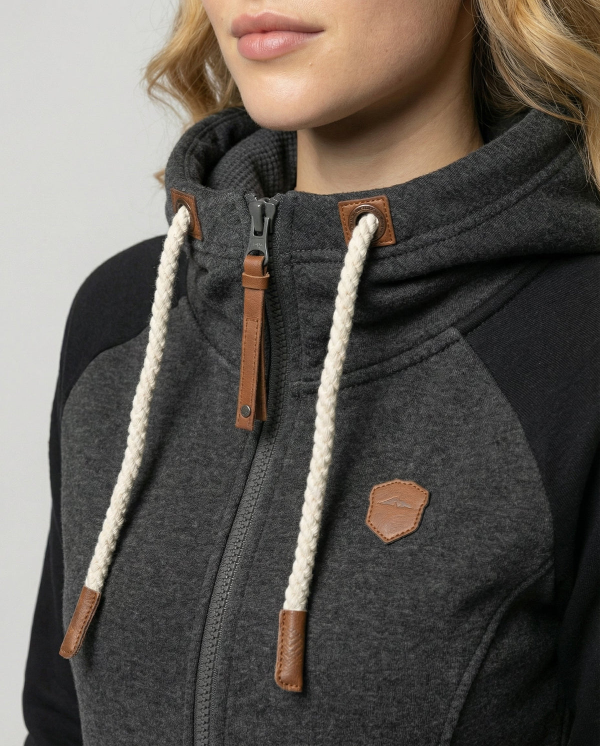 Women’s Soft Hooded Hoodie – Cozy Everyday Layer