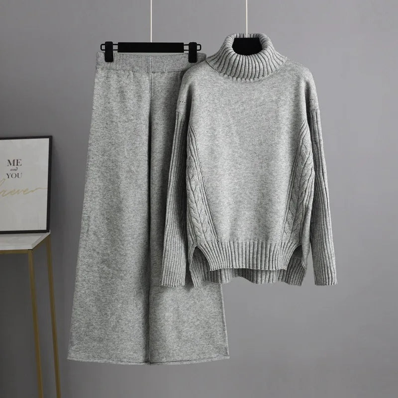 Women's Chunky Knit Set