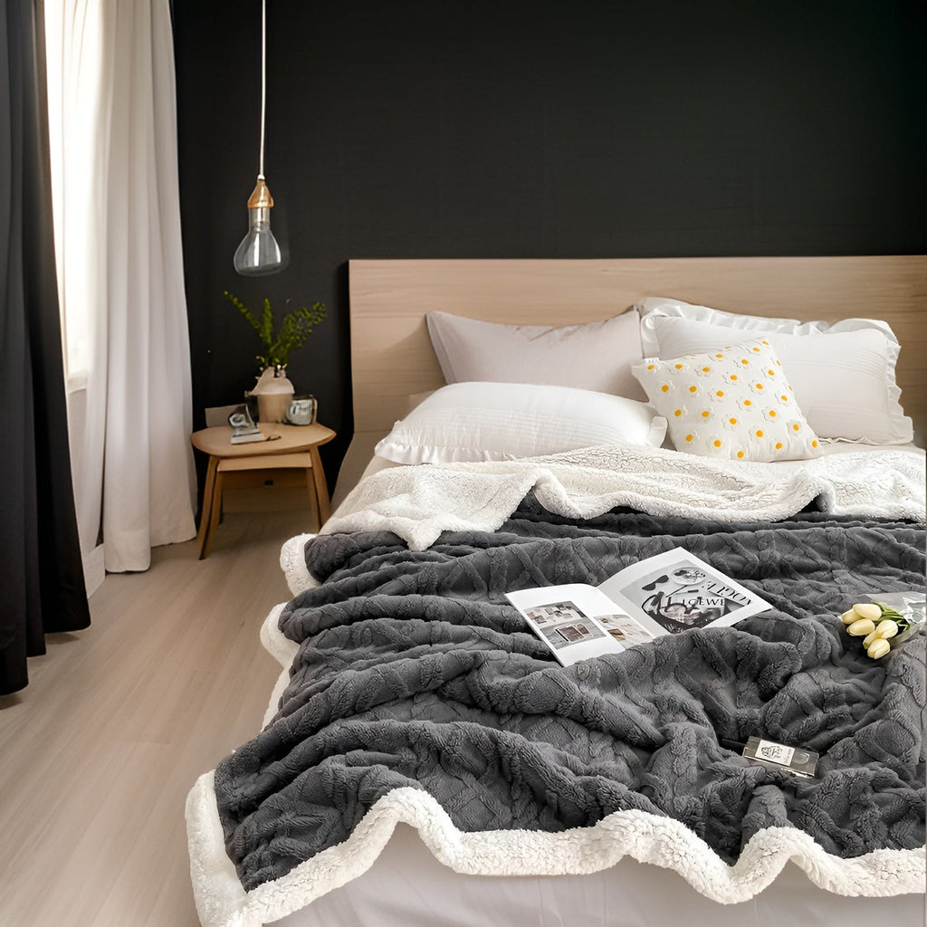 Luxurious Double-Sided Fleece Blanket for Ultimate Winter Comfort