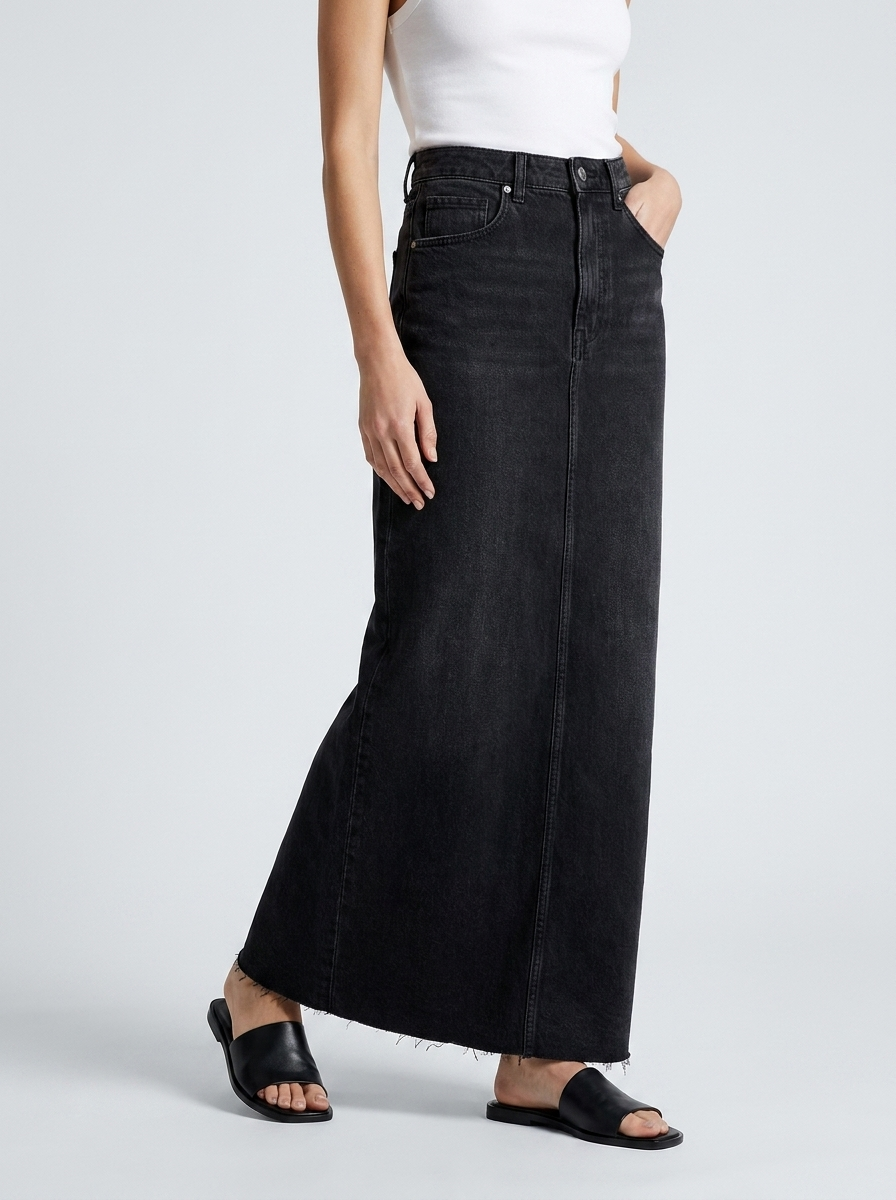 Long Denim Maxi Skirt - Casual and Trendy