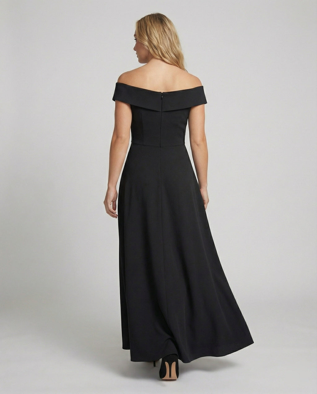 Women's Off-Shoulder Maxi Dress – Figure-Hugging Elegant Occasion Style