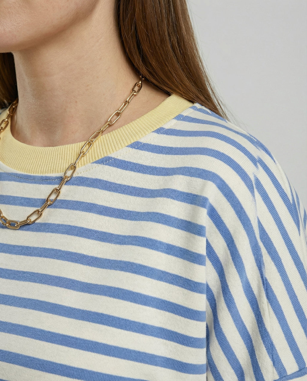 Women’s Striped Boxy Sweatshirt – Casual Contrast Trim Style