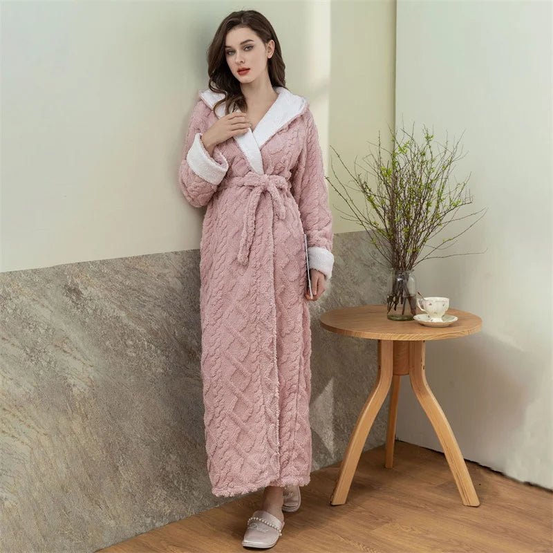 Women’s Thick Flannel Bathrobe – Warm Hooded Long-Sleeve Robe