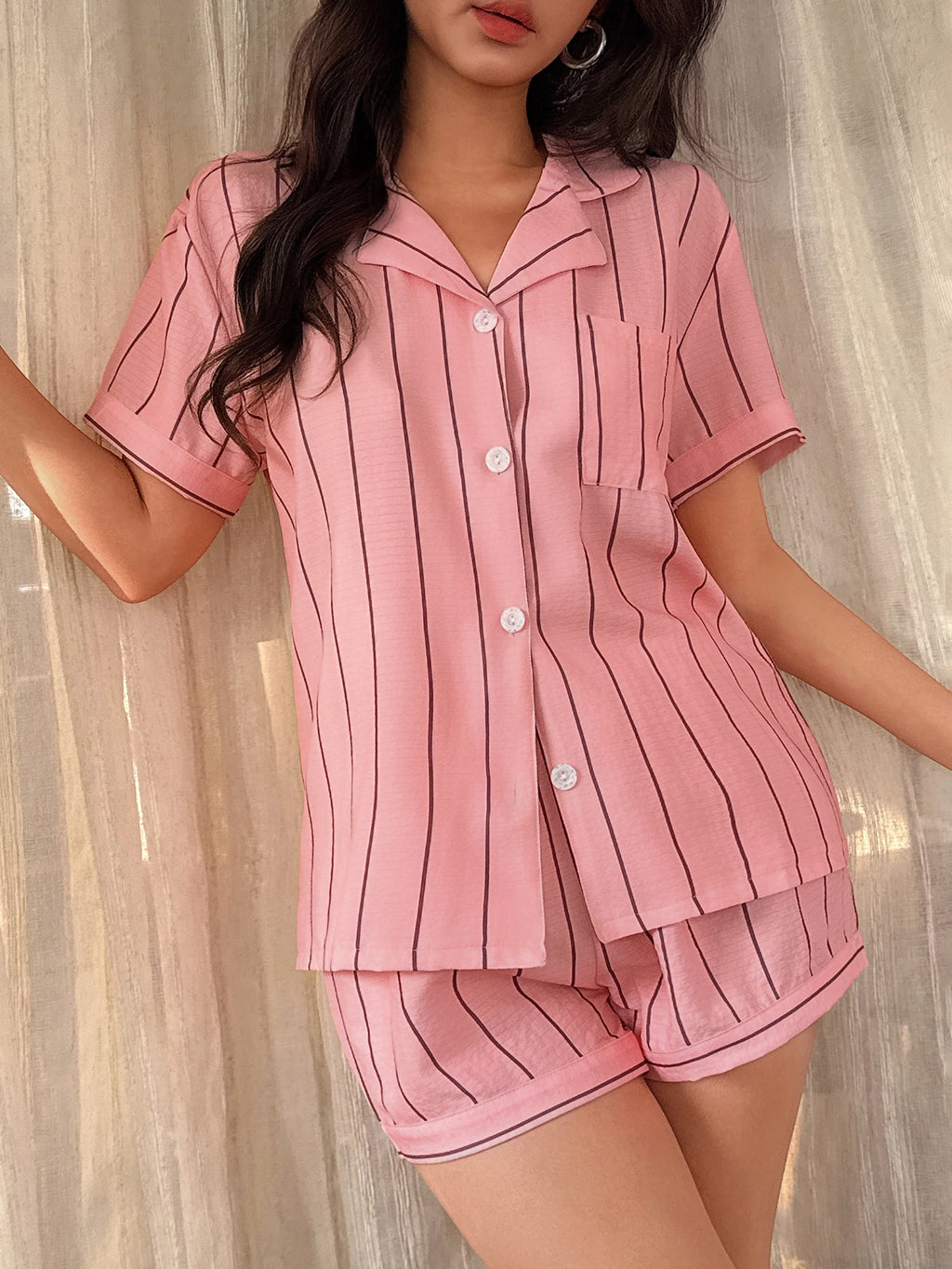 Women’s Black Striped Two-Piece Pajama Set – Short-Sleeve Top with Pockets and Shorts