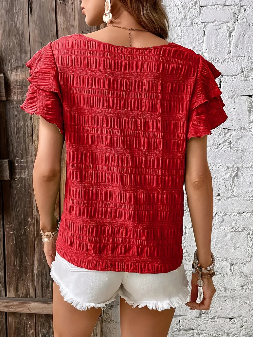 Women's Lightweight Ruffle Blouse – Breathable Elegant Everyday Top