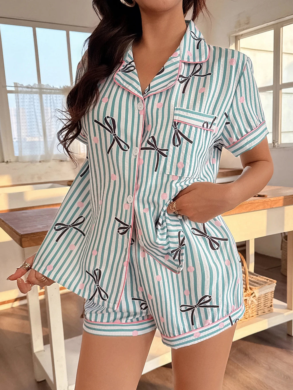 Women’s Two-Piece Heart-Patterned Pajama Set – Short-Sleeve Top & Bow-Knot Shorts