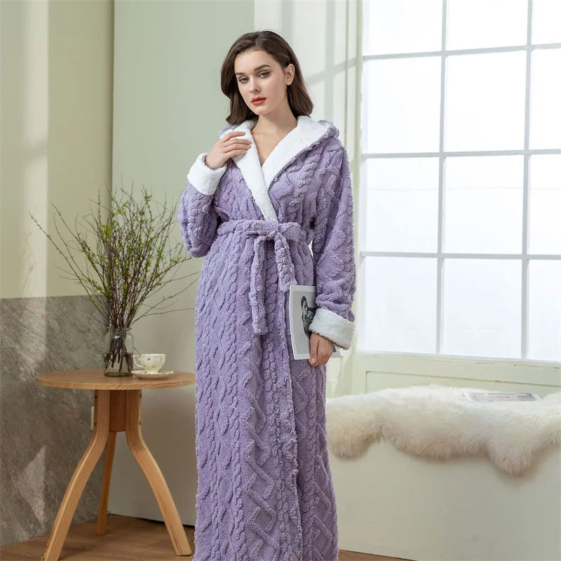 Women’s Thick Flannel Bathrobe – Warm Hooded Long-Sleeve Robe