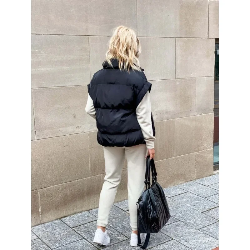 Oversized Puffer Vest - Warm and Easy