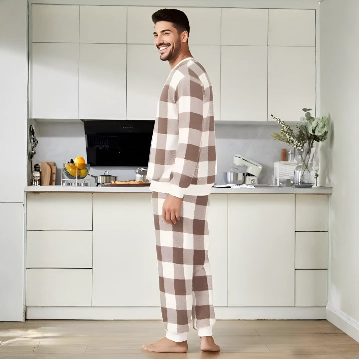 Classic Plaid Checkered Lounge Pajama Set – Cozy Two-Piece Outfit