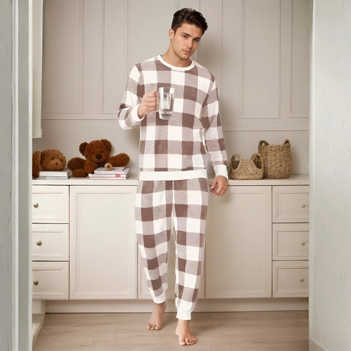 Classic Plaid Checkered Lounge Pajama Set – Cozy Two-Piece Outfit