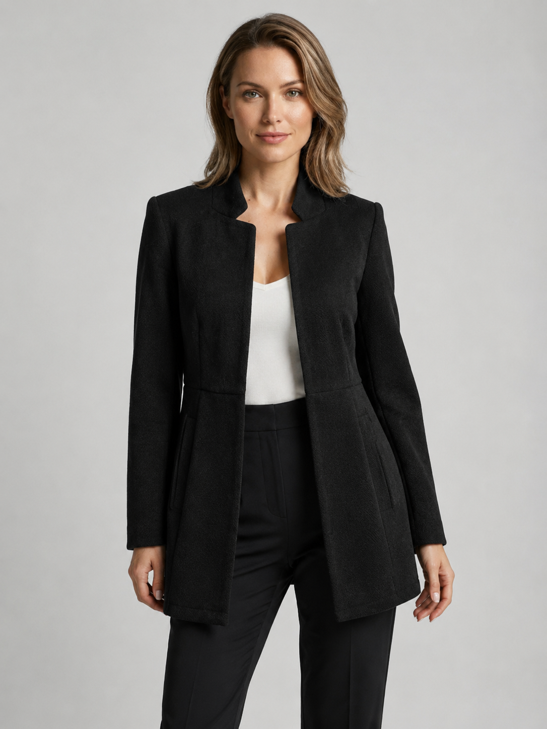 Elegant Blazer - Chic and Structured
