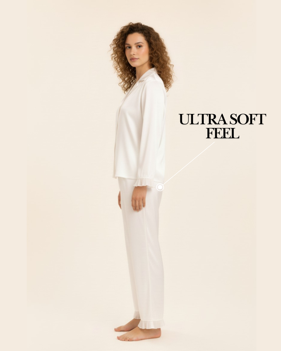 Damespyjamaset met lange mouwen - Witte satijnen blouse met lange mouwen en bijpassende broek