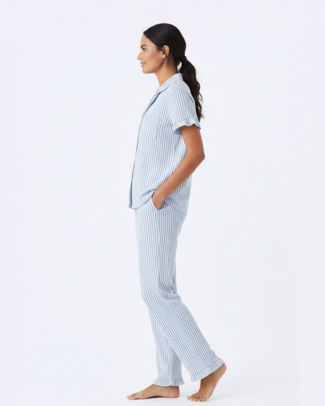 Damespyjama van katoen – Blauw-wit gestreepte nachtkleding met knoopjes, top met korte mouwen en broek – Zachte, ademende loungewear