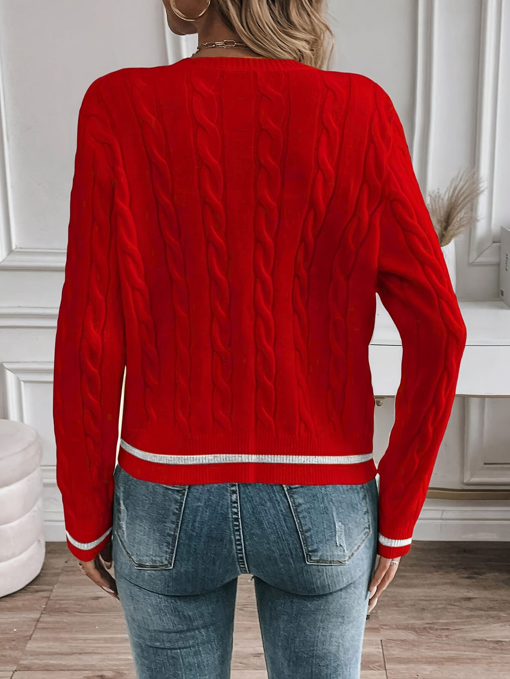 Women’s Cable Knit Cardigan – Refined Soft Layer