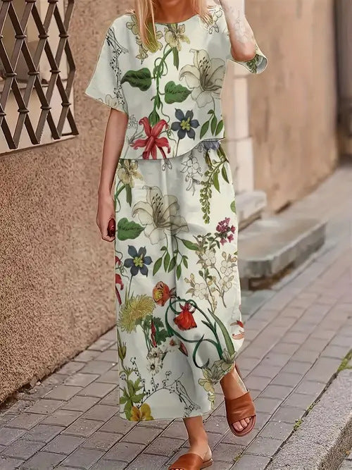 Women’s Casual Short-Sleeve T-Shirt and Pants Set – Fashionable Everyday Outfit