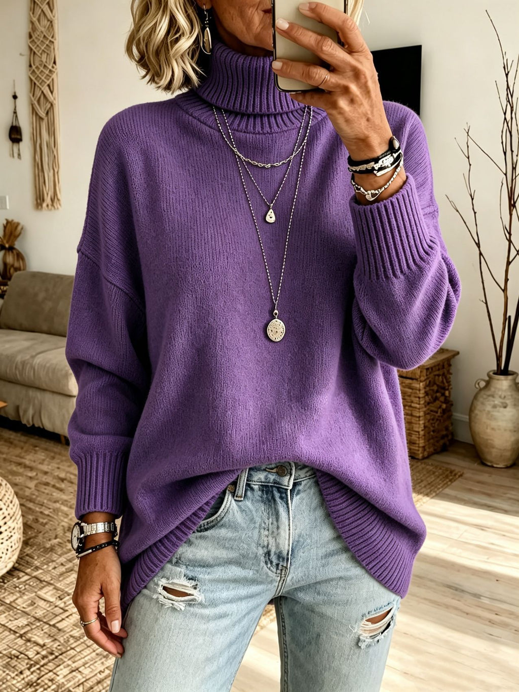 Loose-Fit Turtleneck Sweater - Soft and Trendy