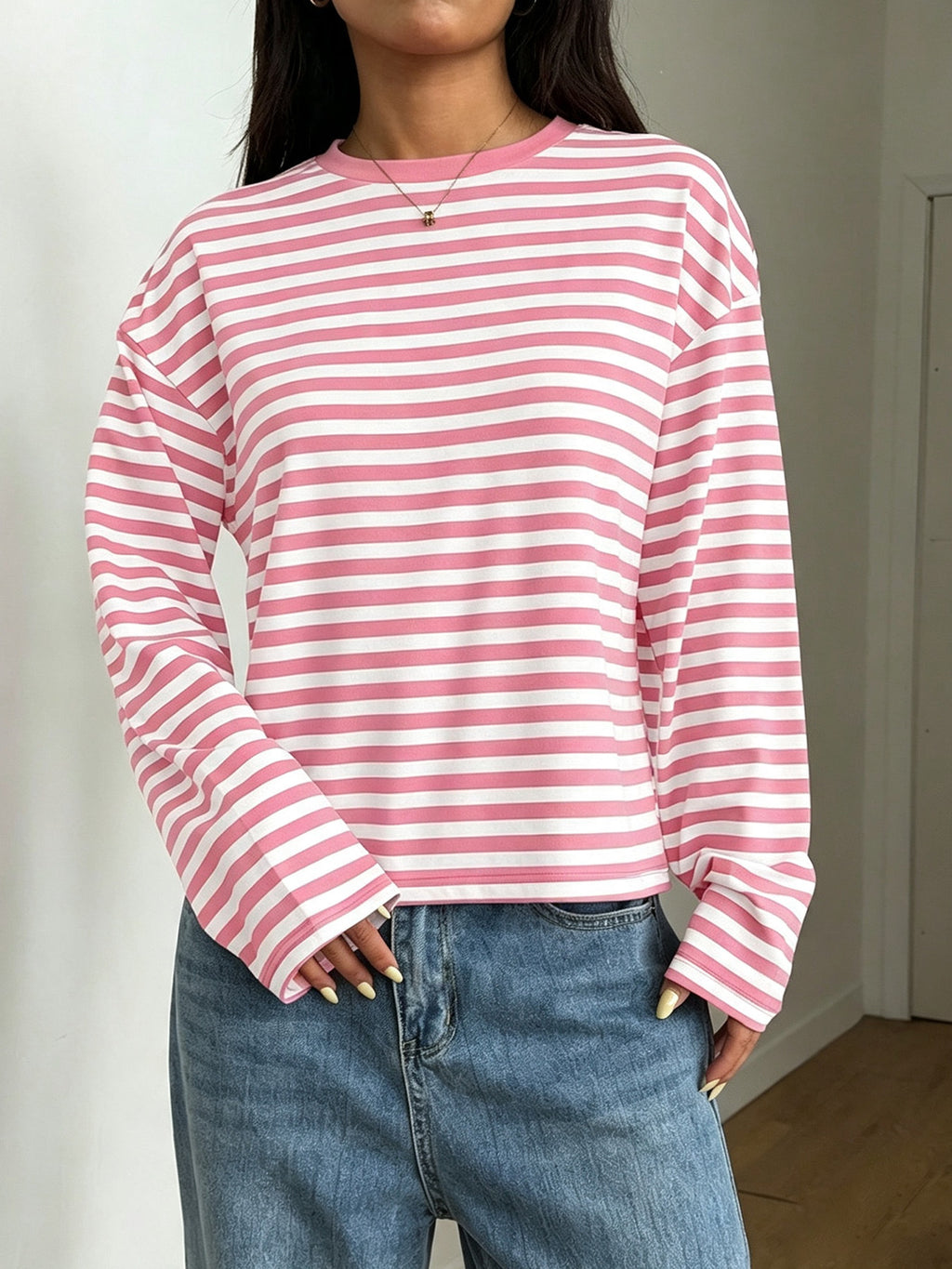 Crewneck Color-Block Shirt - Soft and Versatile