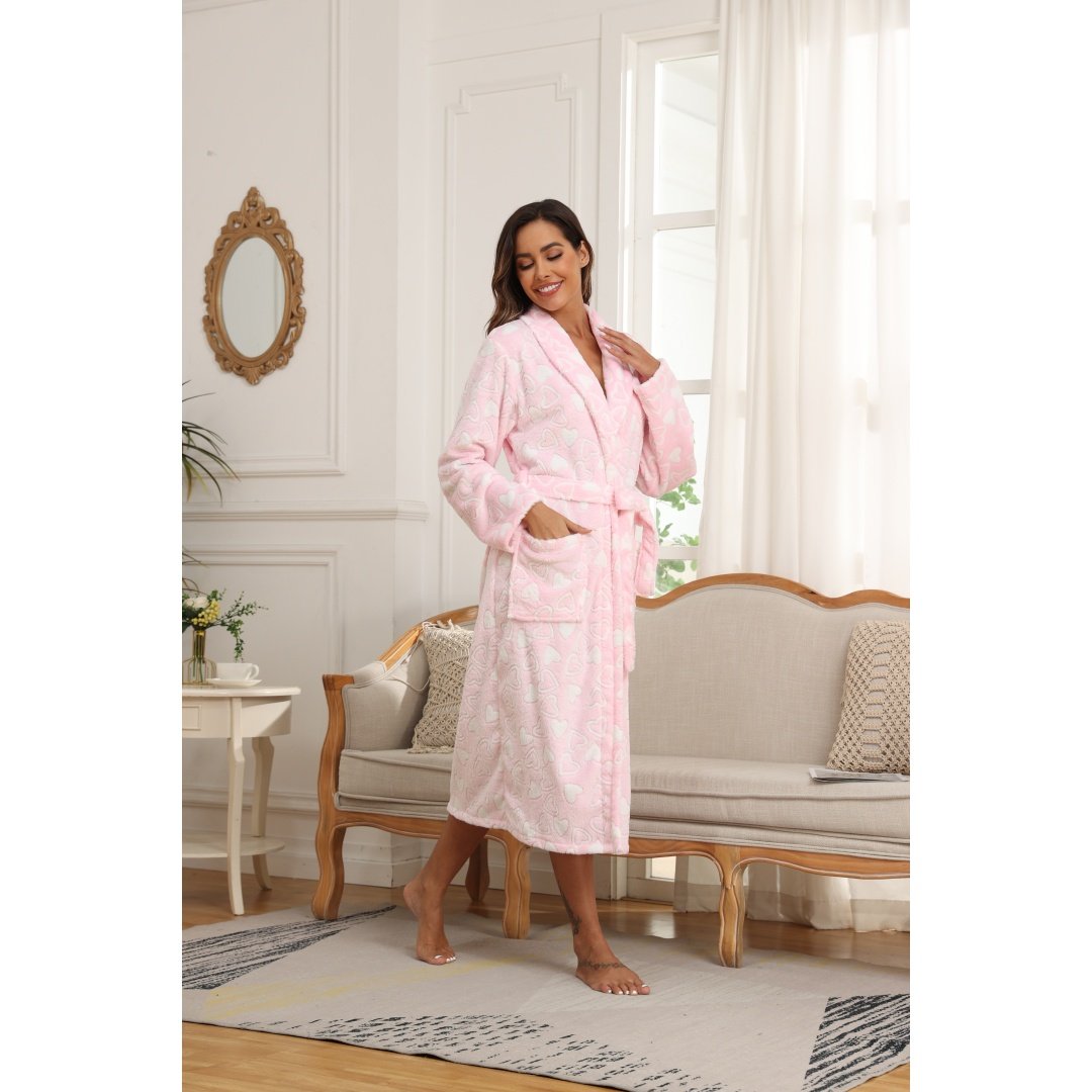 Women’s Pink Heart-Print Plush Bathrobe – Lightweight Cozy Spa and Home Robe