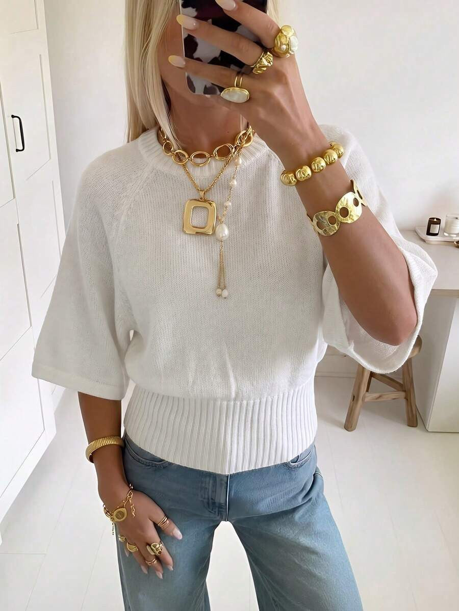 Cropped Crew-Neck Knit Sweater - Soft and Modern