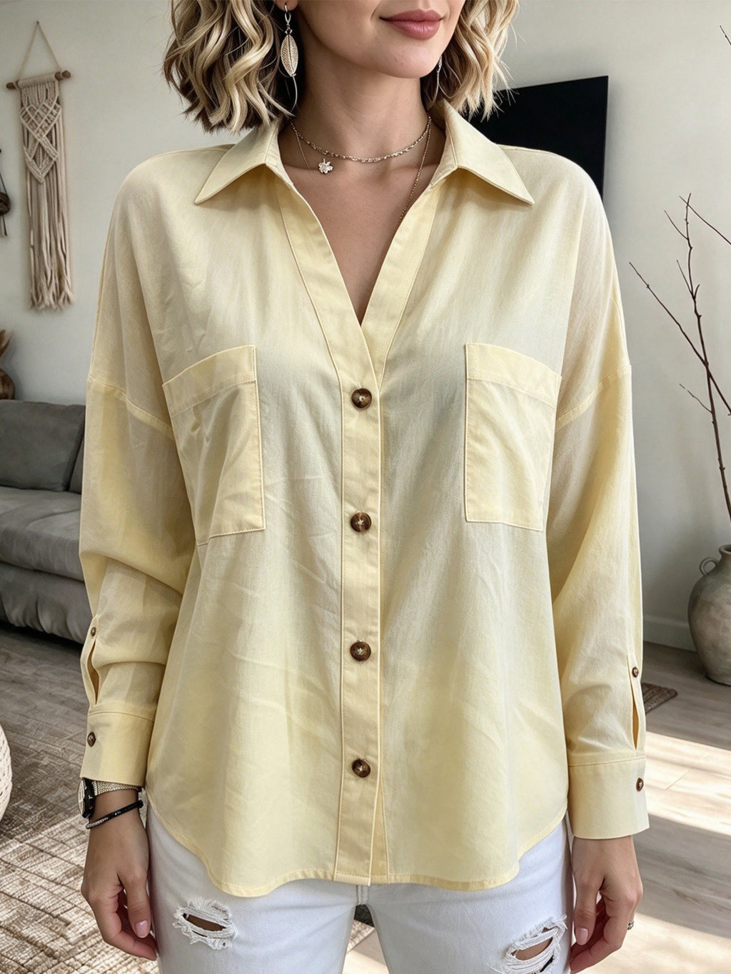 Button-Down Shirt With Chest Pockets - Casual and Practical