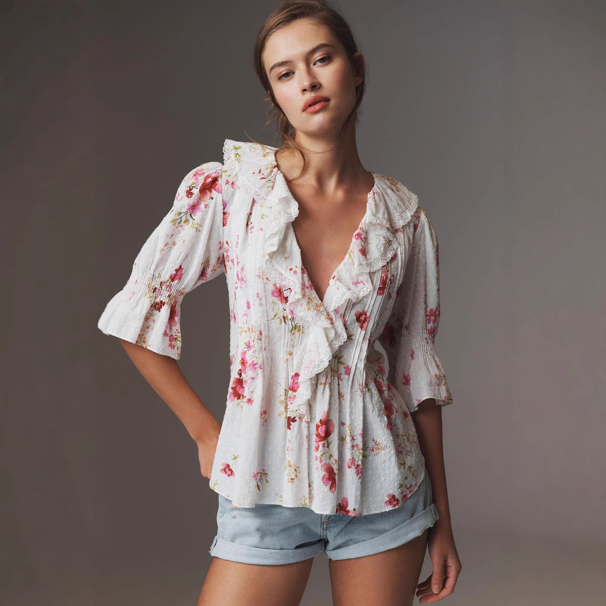 Women’s 3D Jacquard Shirt – Elegant Flared Sleeve Commute Top