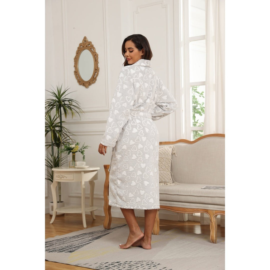 Women’s Grey Heart-Pattern Fleece Bathrobe – Thickened Long Sleeve Robe with Belt and Pockets