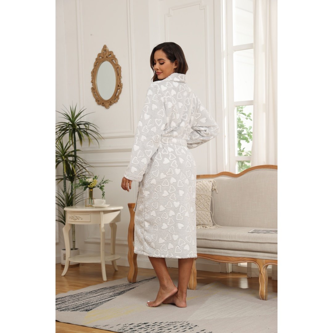 Women’s Grey Heart-Pattern Fleece Bathrobe – Thickened Long Sleeve Robe with Belt and Pockets
