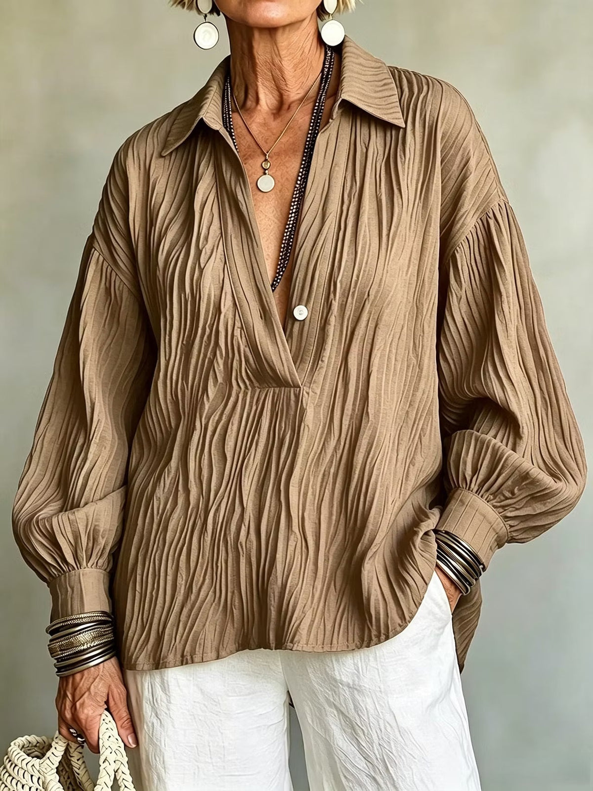 V-Neck Long-Sleeve Shirt - Light and Elegant