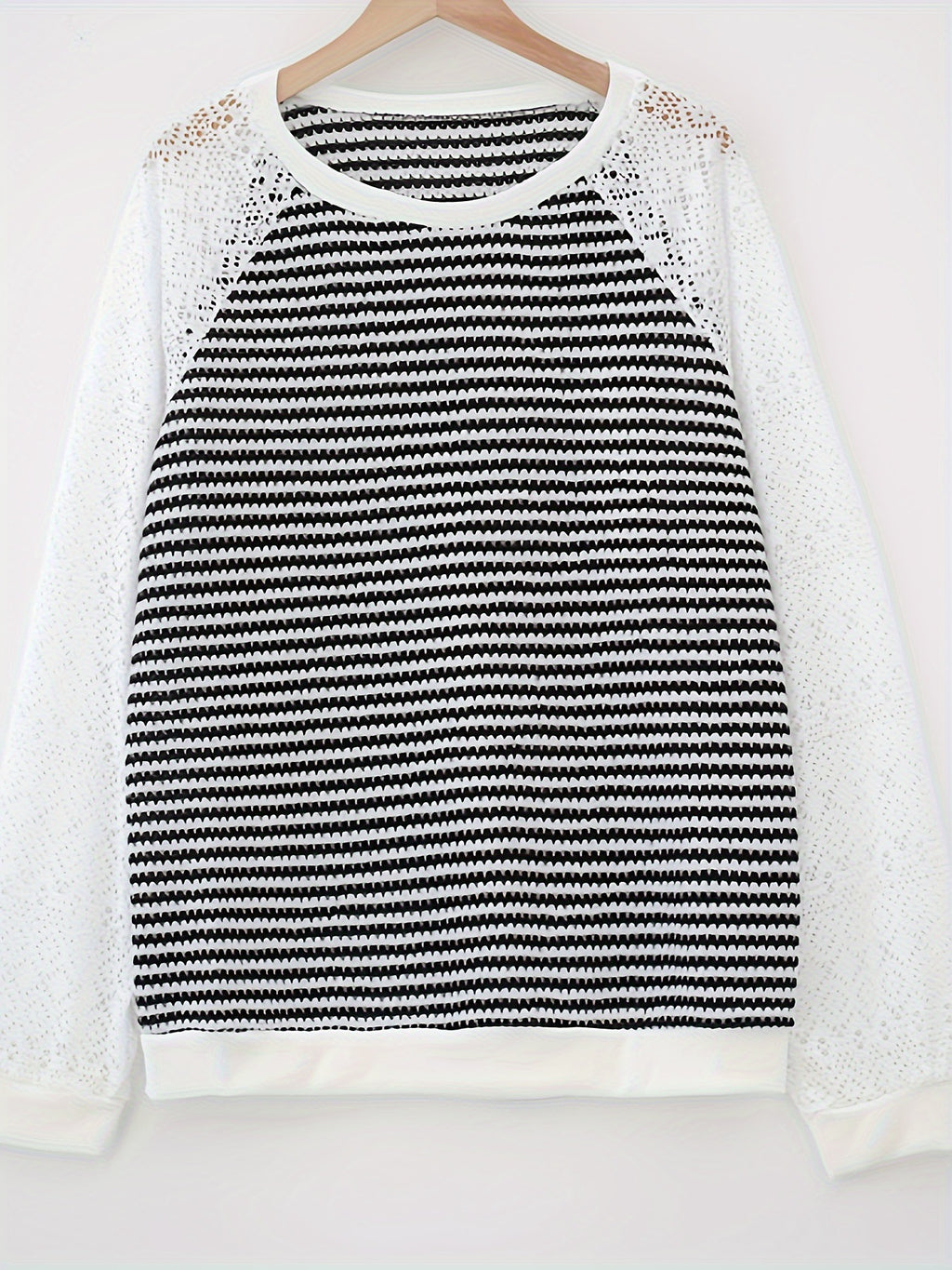 Women's Lace Hollow-Out Top - Light and Feminine