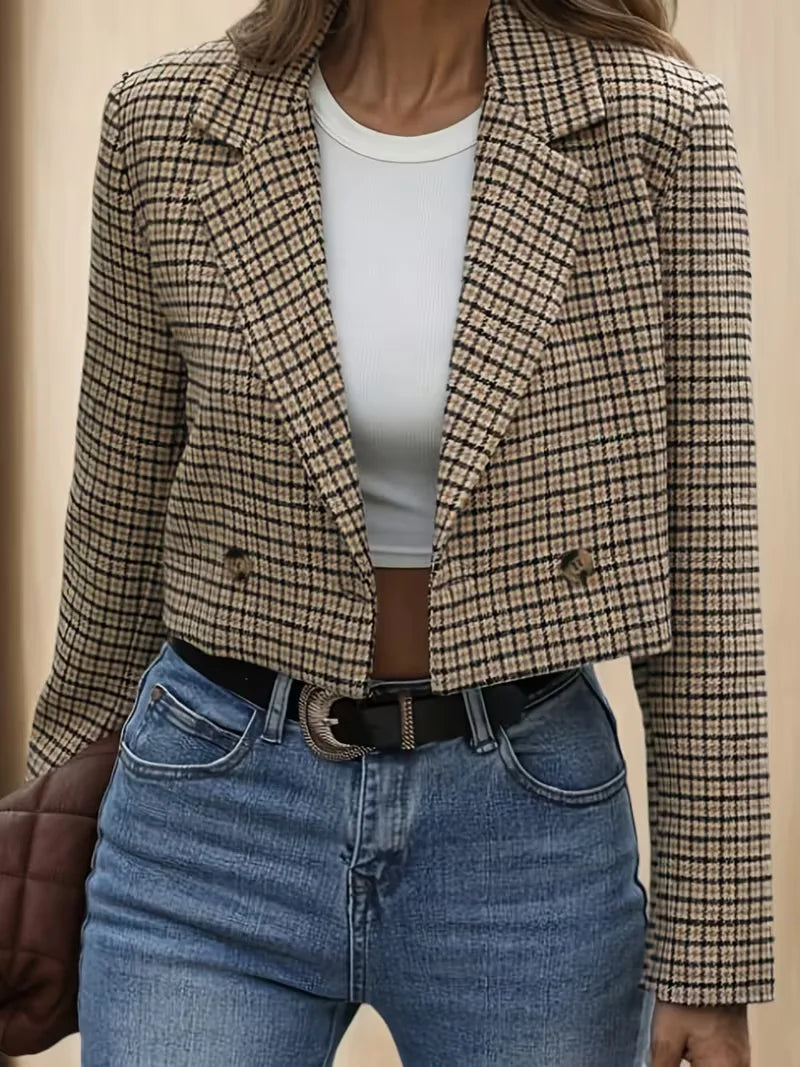 Plaid Long-Sleeve Blazer - Structured and Polished