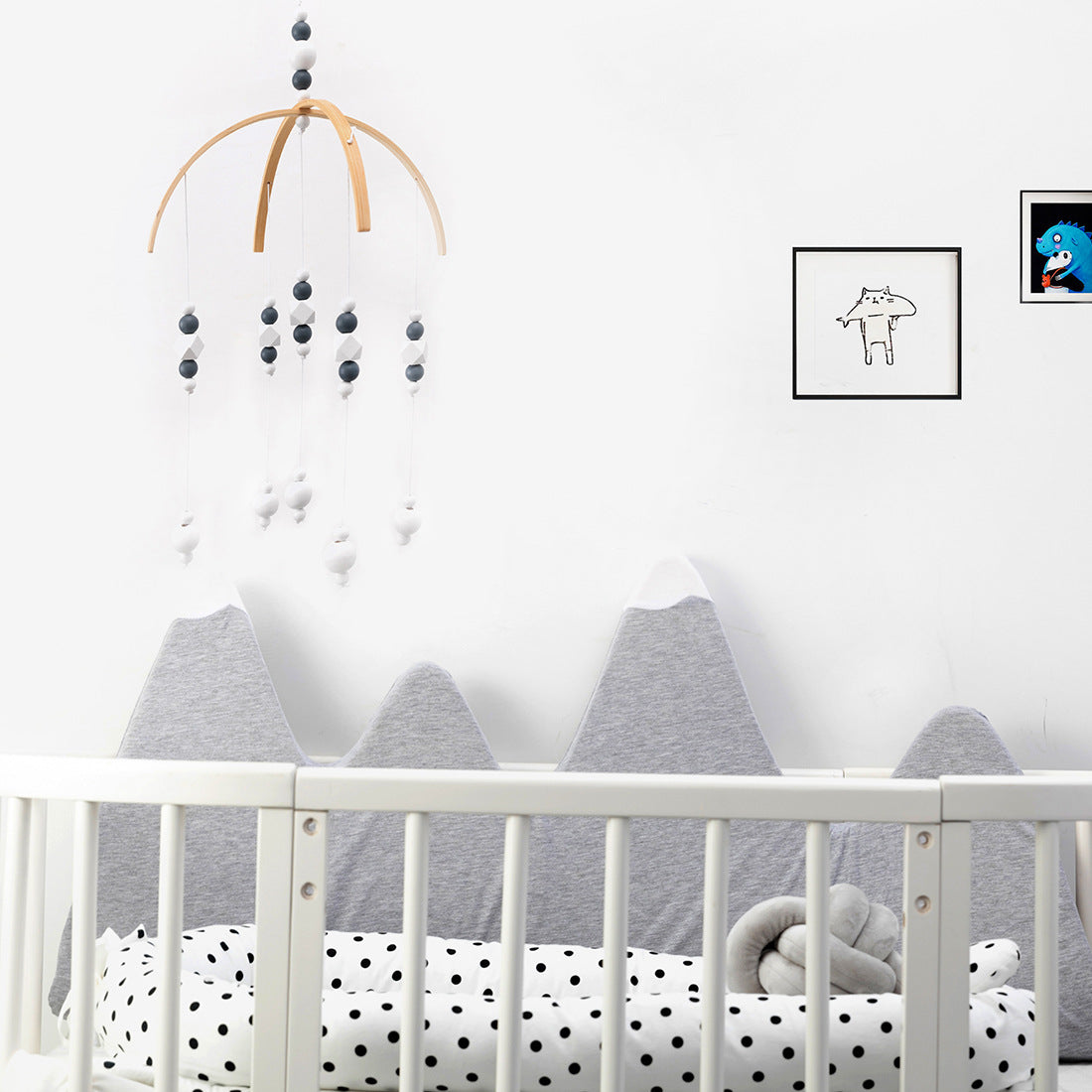 Nordic-style Wooden Bead Bed Bell – Children's Room Decoration