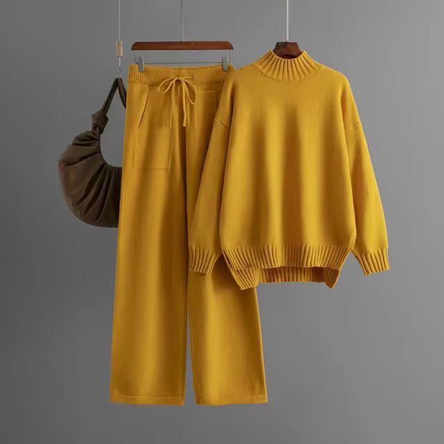 Stijlvolle en comfortabele gebreide set