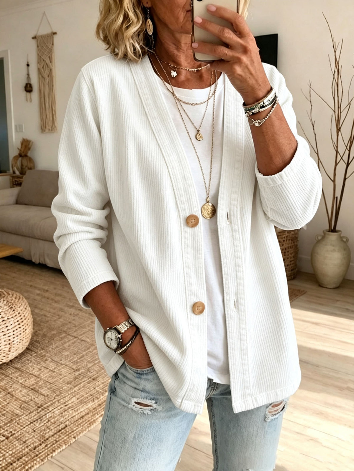 Flowy Women's Blouse - Elegant and Easy