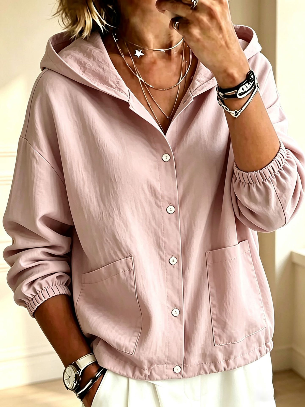 Women's hooded button-front jacket with a loose fit – A relaxed comfortable style