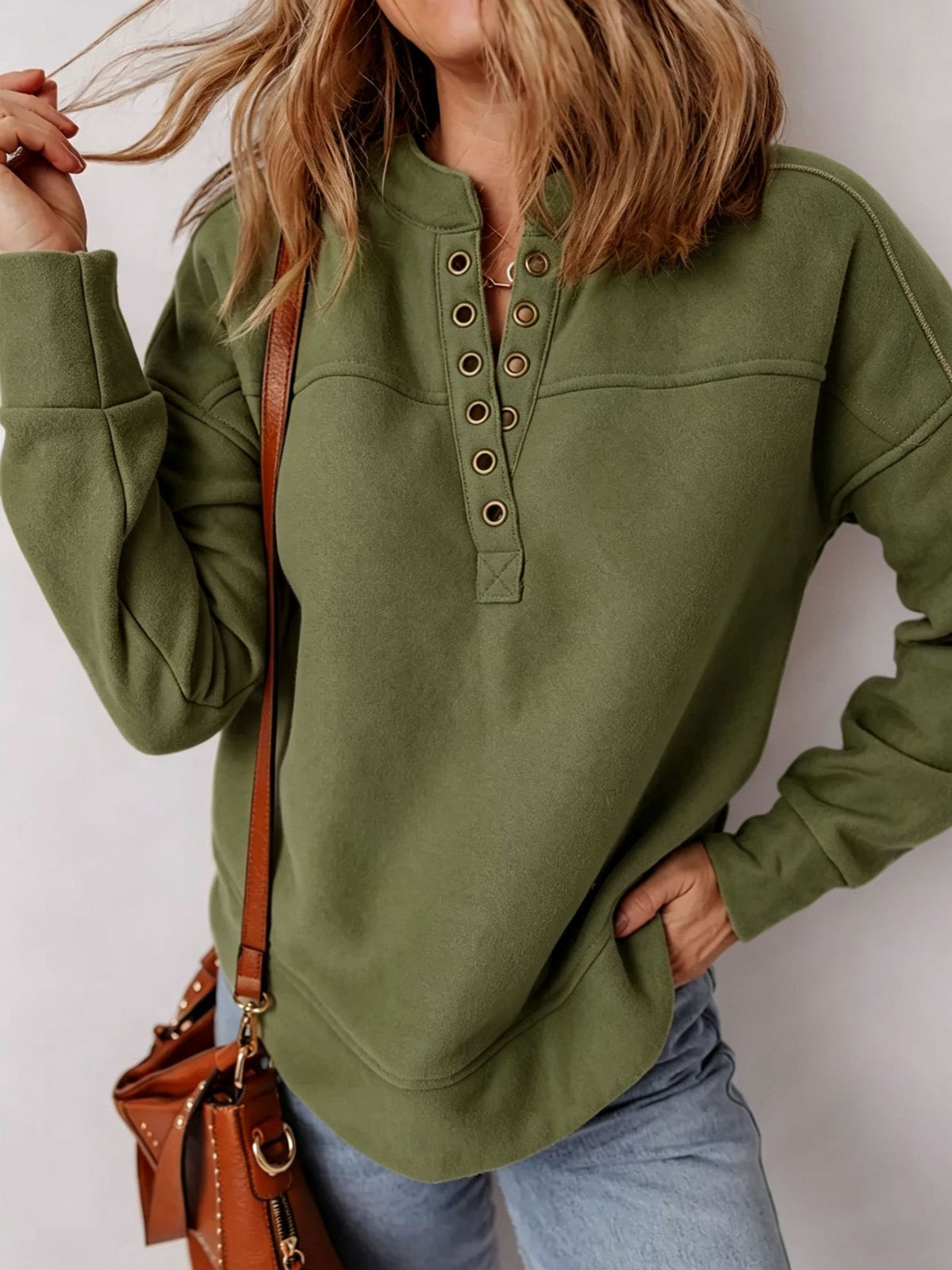 Women’s Drop-Shoulder Pullover Sweatshirt – Soft Cozy Style