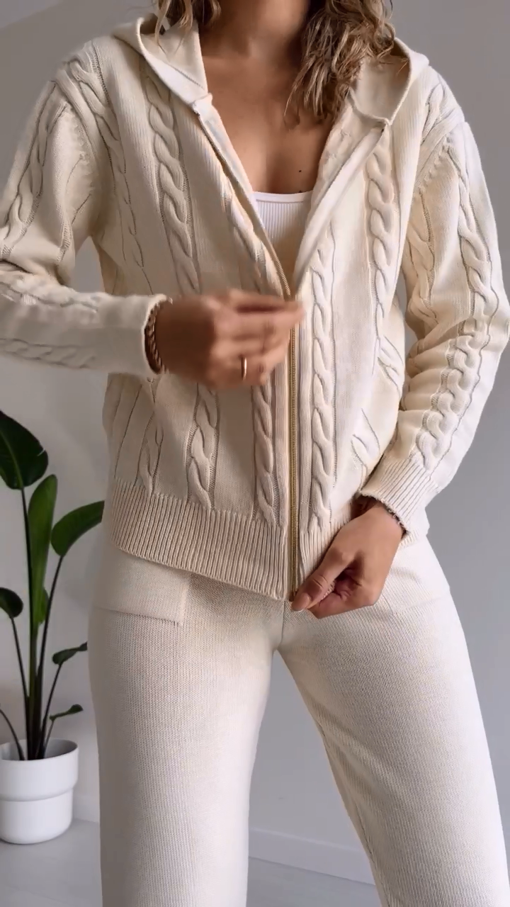 Women’s Sweater Cardigan Two-Piece Set – Cozy Stylish Outfit