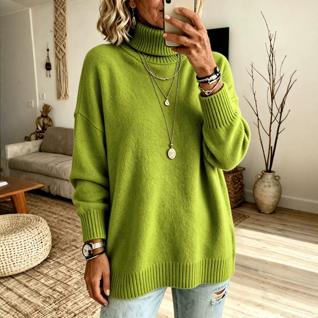 Loose-Fit Turtleneck Sweater - Soft and Trendy