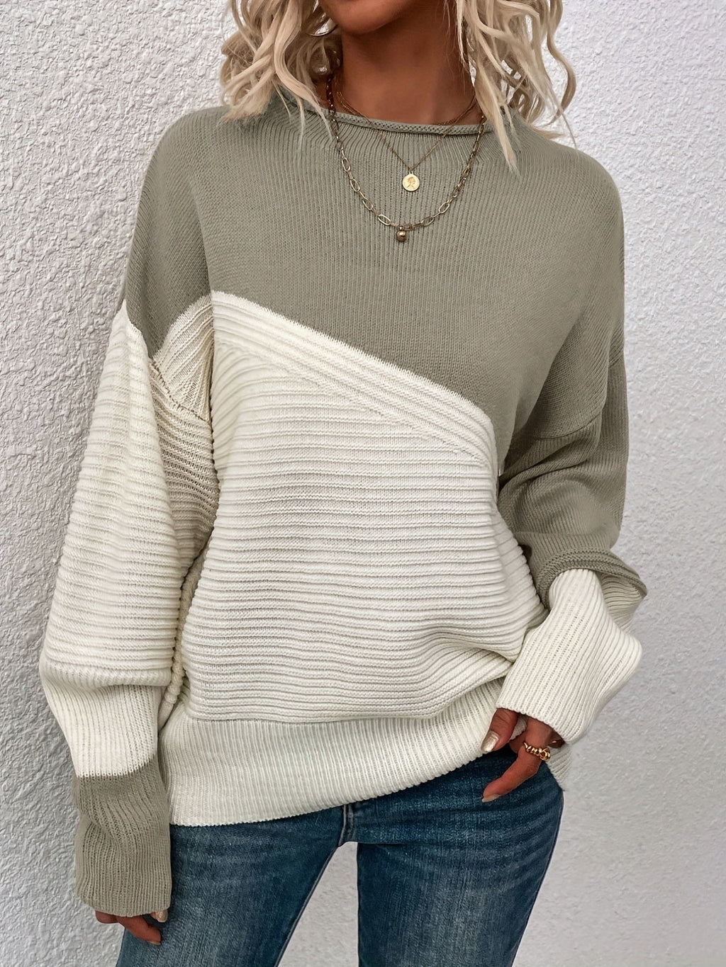 Women’s Color Block Relaxed Sweater – Modern Cozy Knit