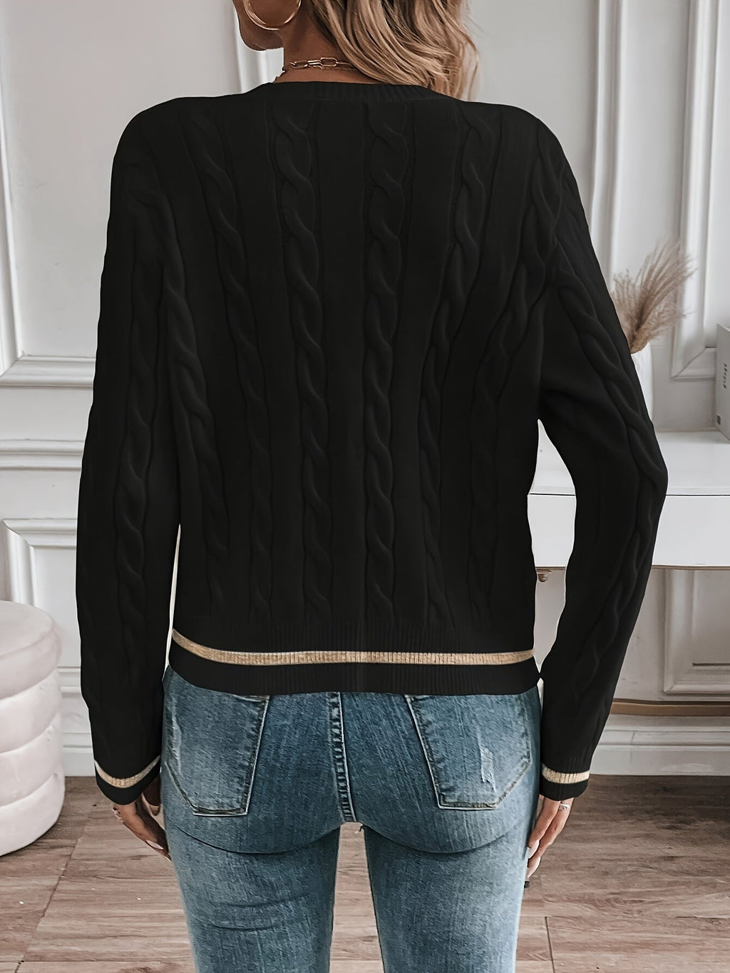 Women’s Cable Knit Cardigan – Refined Soft Layer