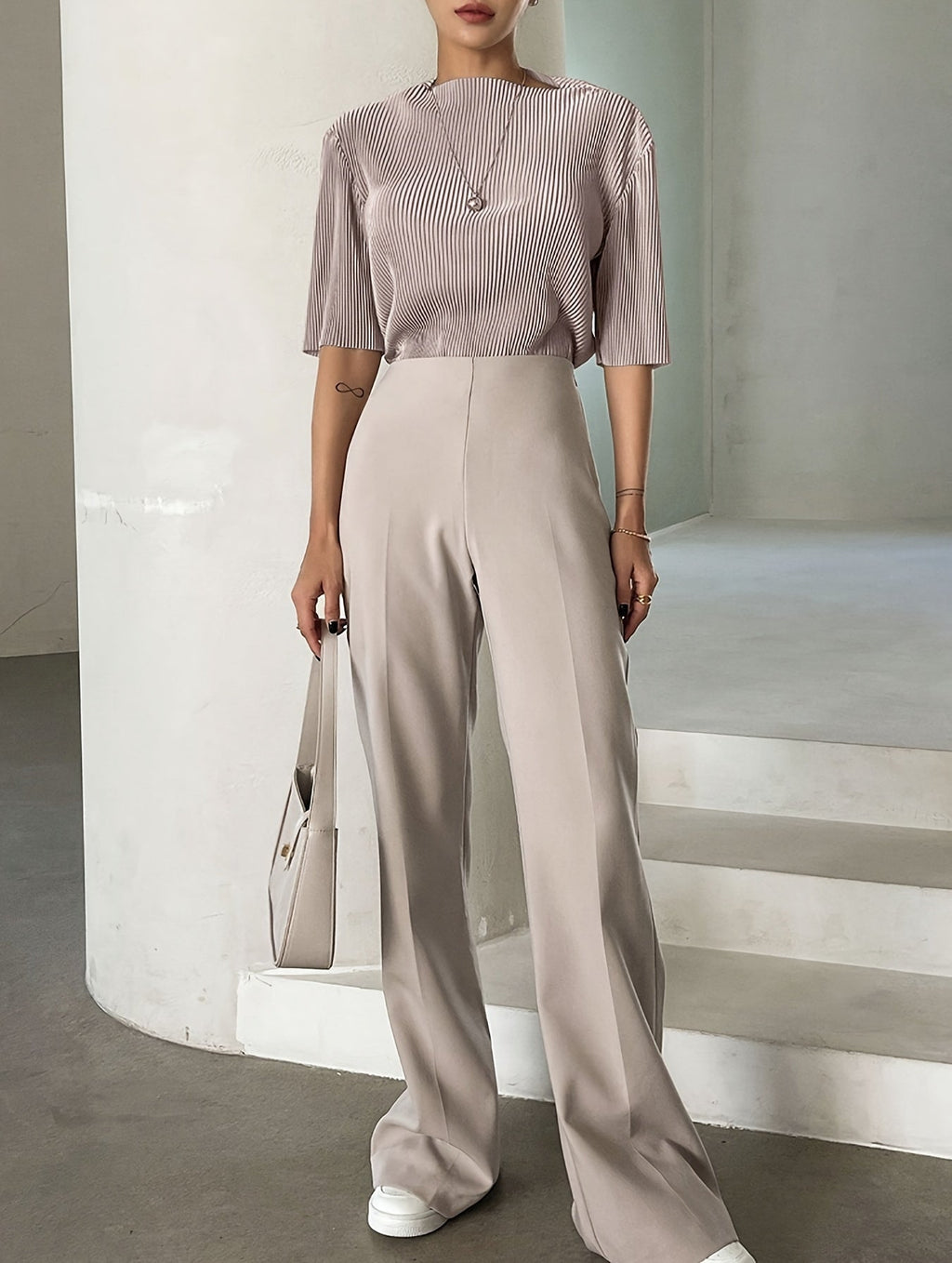 Women’s Elegant White Pleated Blouse – Stylish Sophisticated Top